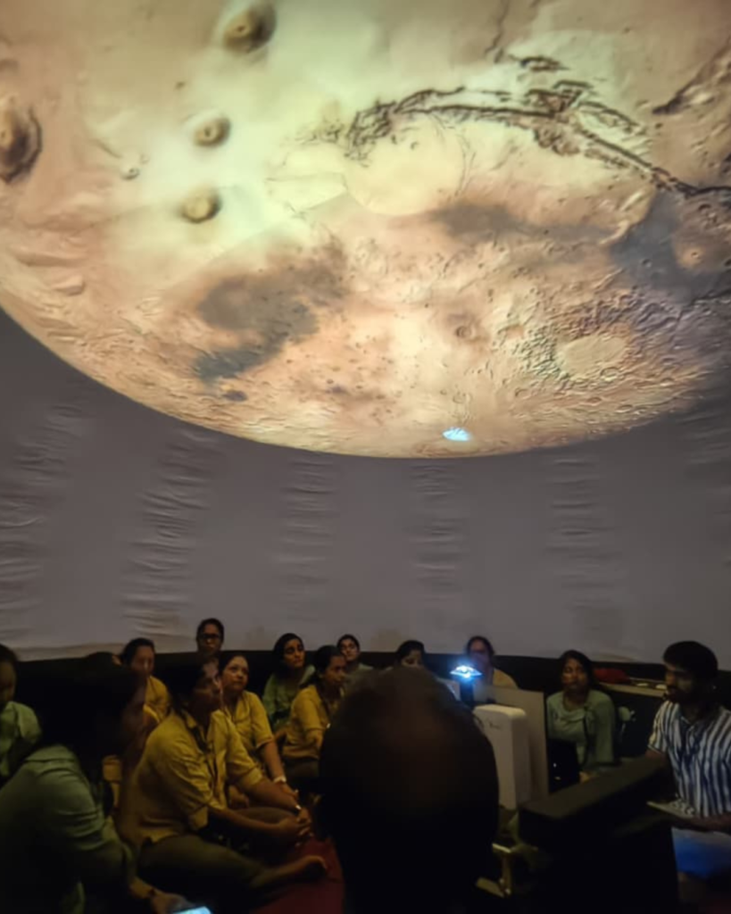Digital Mobile Planetarium